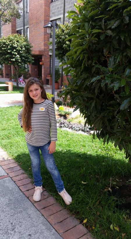 MANUELA - ID: 114183
