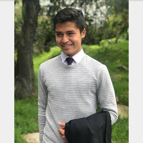 Hugo Santiago - ID: 180195 - 448370