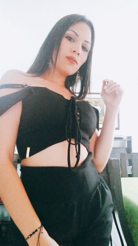 Jessica - ID: 216795