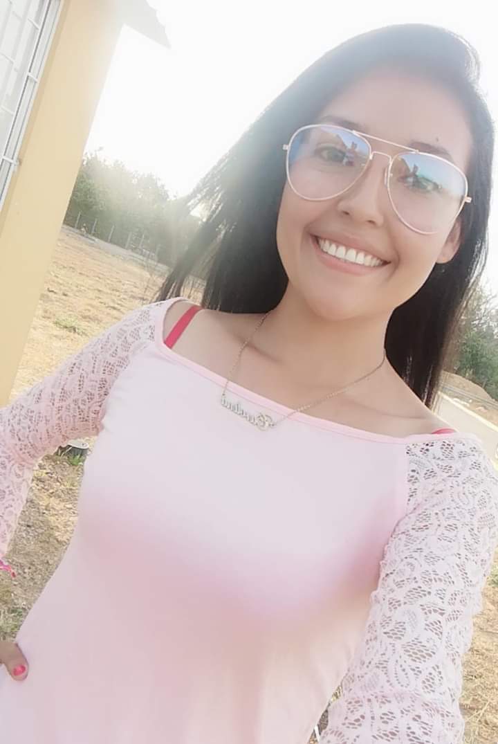 Carolina - ID: 217286
