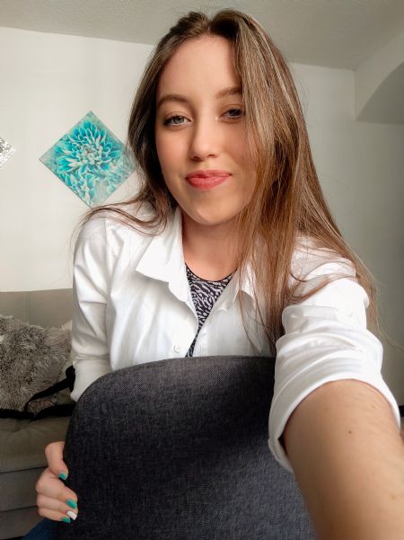Estefany - ID: 225943