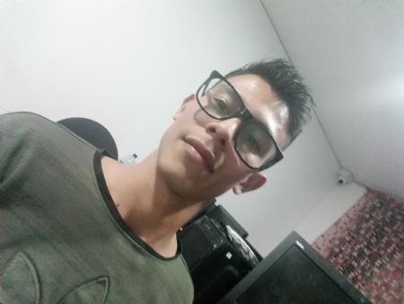 Alejandro - ID: 227239