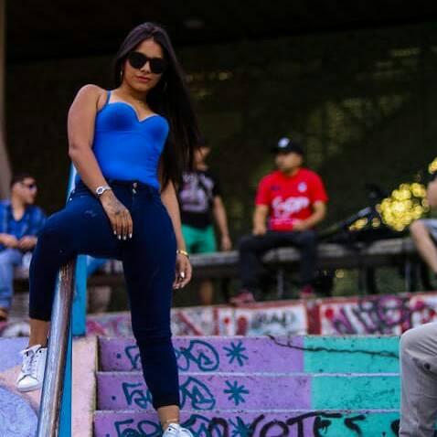 Gabriela - ID: 239872