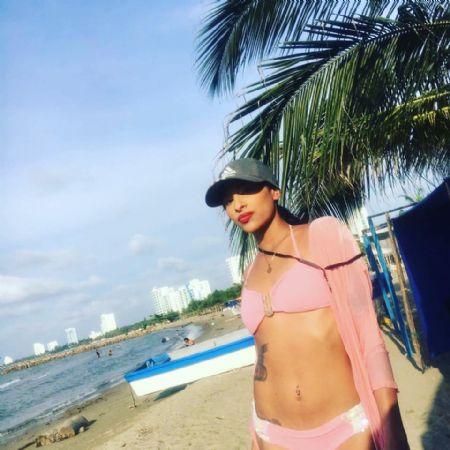 Juliana - ID: 240952 - 527350
