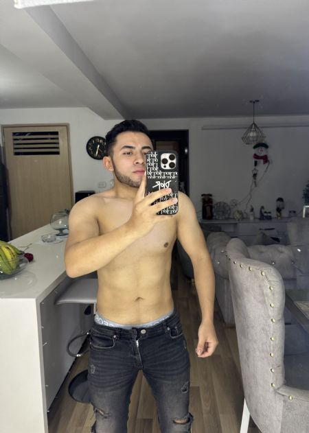 Esteban - ID: 281580 - 818907