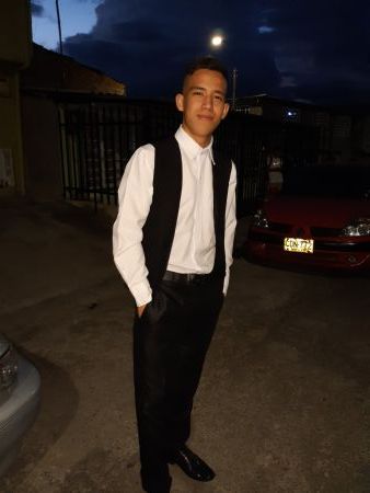 Alejandro - ID: 282313