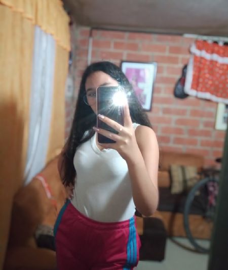 Lusby Natalia - ID: 285853