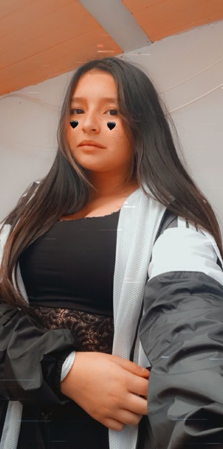 Johanna - ID: 287189