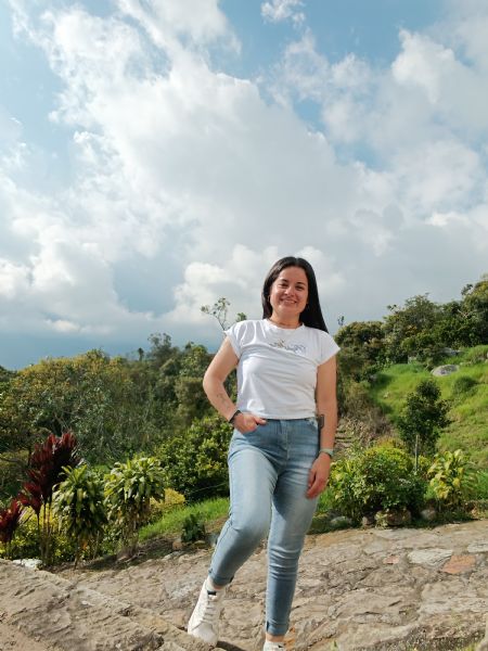 Tatiana - ID: 297375