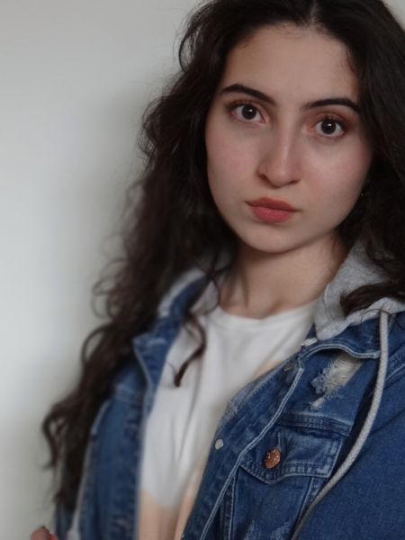 Juliana - ID: 314291