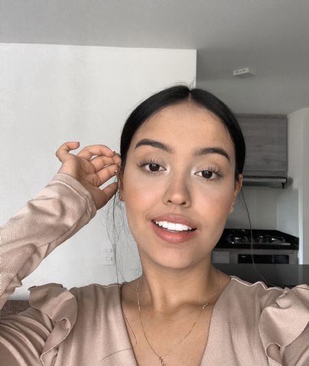 Juliana - ID: 318207 - 617405