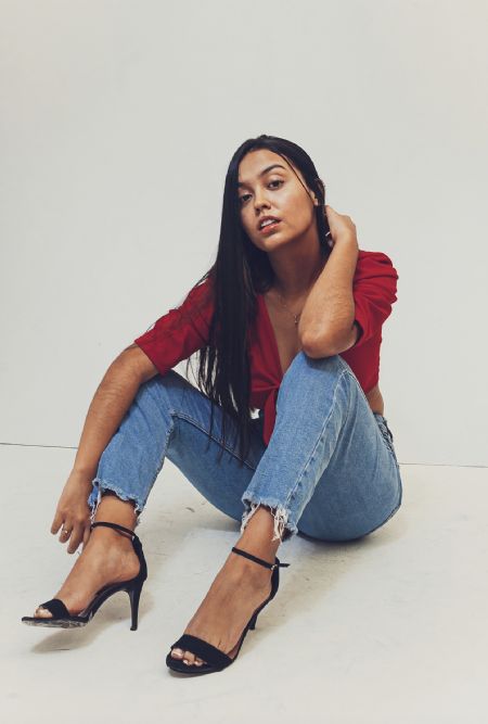Juliana - ID: 318207 - 617406