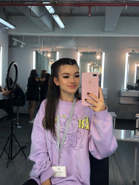 Juliana - ID: 321317 - 615796