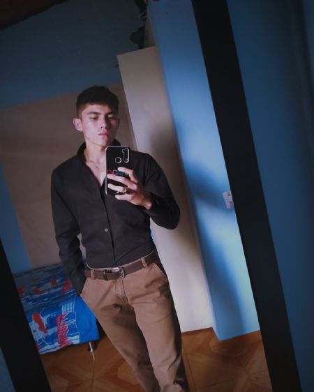 Daniel Santiago - ID: 324836