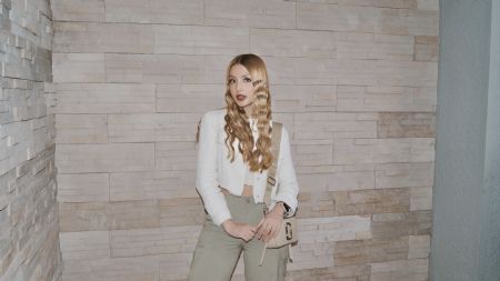 Mariana - ID: 329851 - 715690