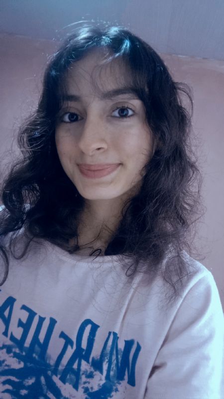 Laura - ID: 332150