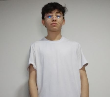 Juan Sebastian - ID: 352897 - 669925