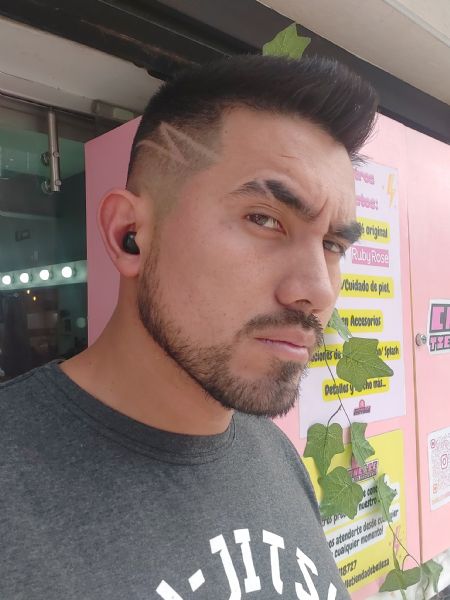 Andrés Giovanny - ID: 358910 - 679238