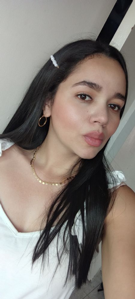 María Maryeny - ID: 369597 - 693057