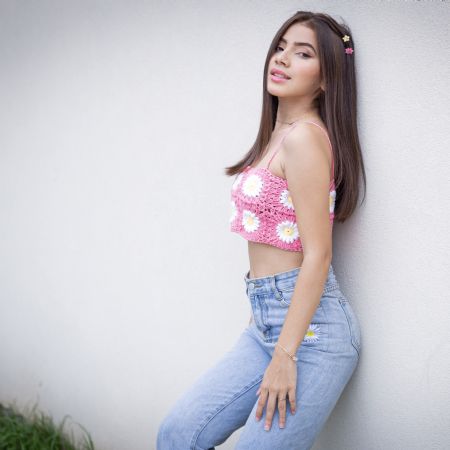 Eliana - ID: 371215 - 695192