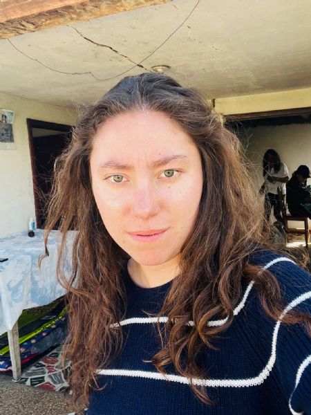 Sara Catalina - ID: 376395 - 702433