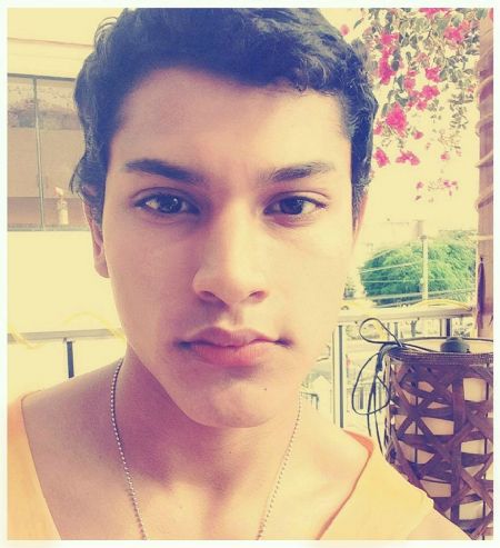 Renzo Jose Hermes - ID: 48772