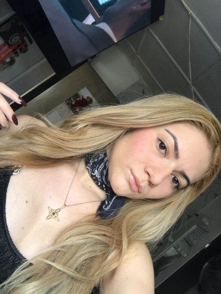 Anyie Natalia - ID: 595555 - 842241