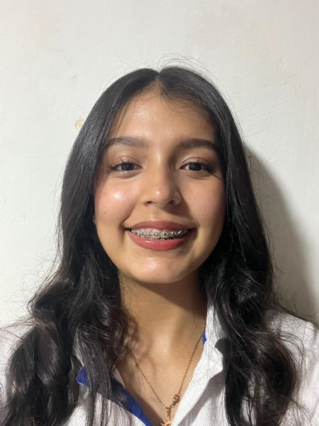 Angela - ID: 598946