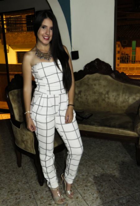 Stefany - ID: 72208 - 304060