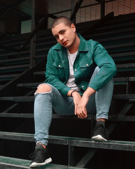 César - ID: 80433