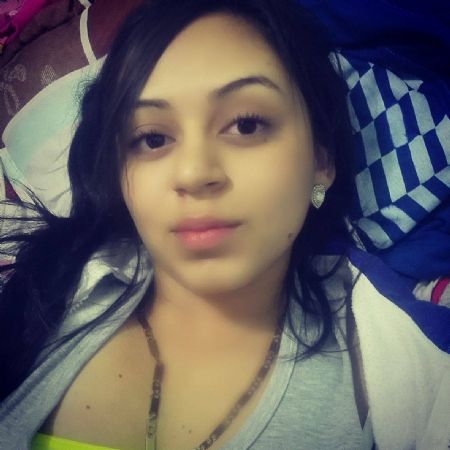 manuela - ID: 84532